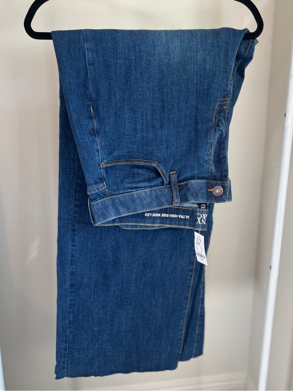 NWT New York & Company Ultra High Rise Wide Leg Jeans - W 20" Inseam 30"